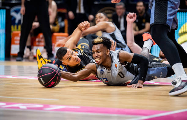 方待磨合提 方待磨合提