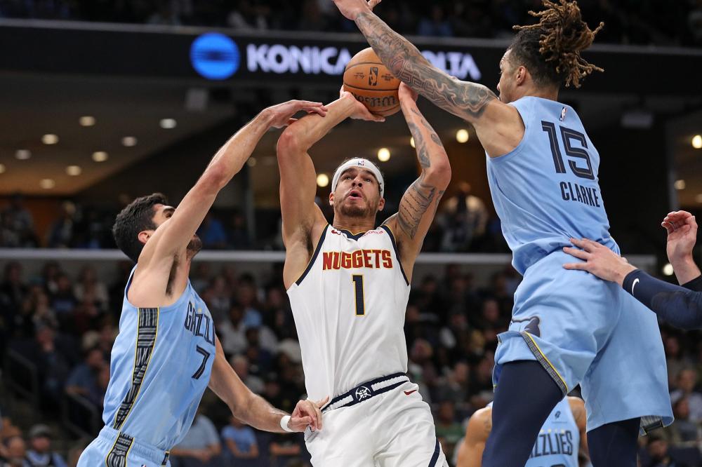 球和底线防 球和底线防